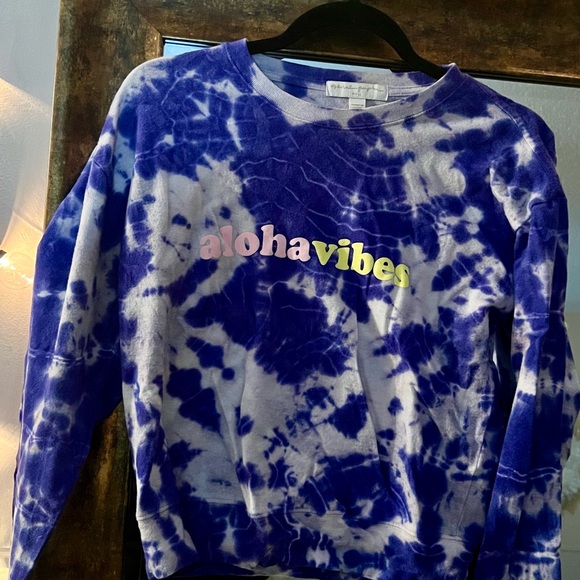 Spiritual Gangster Sweatshirts and Split Top - Picture 9 of 12